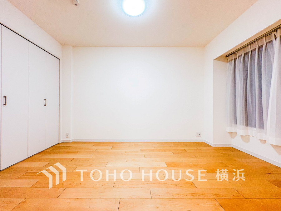 家族一人ひとりの大切なプライベート空間。趣味・感性で自由に演出できるよう、シンプルに仕上げた空間。暮らし心地を大きく左右する収納を、適材適所に配置し、使い勝手にも考慮しました。