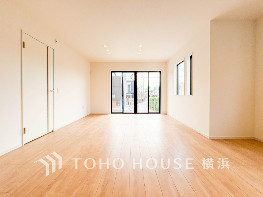 たくさんの想いが美しいカタチに彩られた時、そこにはひと時のくつろぎが生まれ、ゆっくりと愛着が育まれていきます。