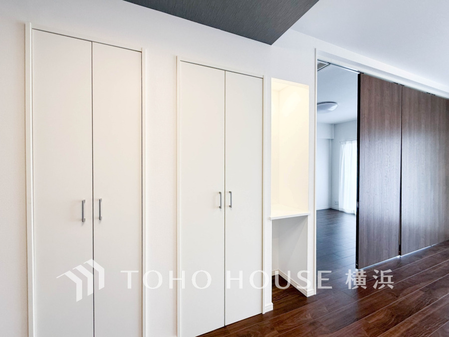 17.8帖のゆとりあるLDKには便利な収納も完備しています。