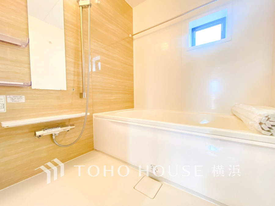 1日の疲れを取り心身を癒すことができる住まいの中のリラクゼーション空間、バスルーム。心からゆったりと寛いでいただけるよう、ゆとりのスペースを確保してます。