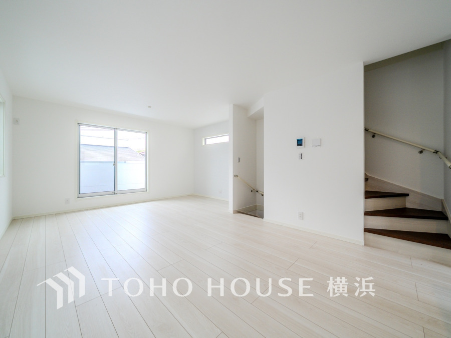 たくさんの想いが美しいカタチに彩られた時、そこにはひと時のくつろぎが生まれ、ゆっくりと愛着が育まれていきます。