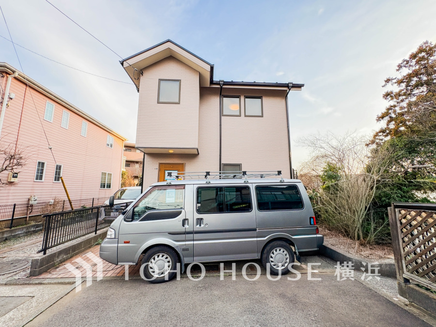 単に見た目や質感の良さだけではなく、建物の基礎や構造といった、目には見えにくい部分にもこだわります。住まいの本質の部分から、住み心地や安全性を見つめ直しました。