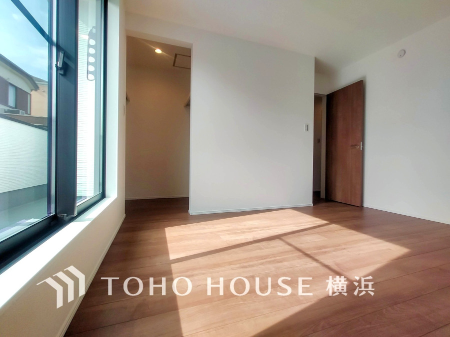 穏やかな寛ぎを届ける上質仕様のゆとりあるお部屋。自分時間を充実させながら心豊かにできるプライベート空間。