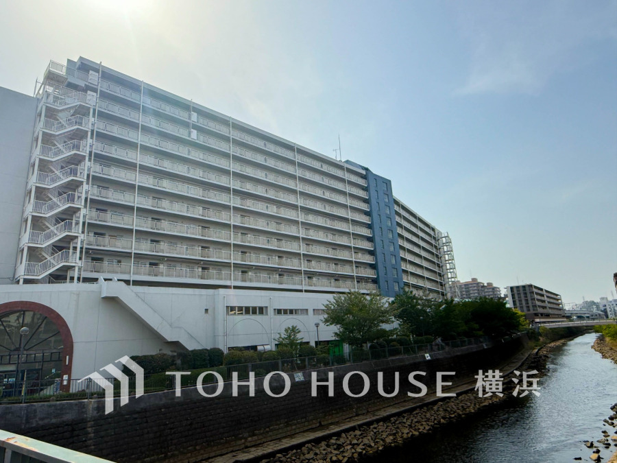時間のゆとりと空間、爽やかな陽光がもたらす光と風を贅沢なまでに感じる暮らしが始まります。