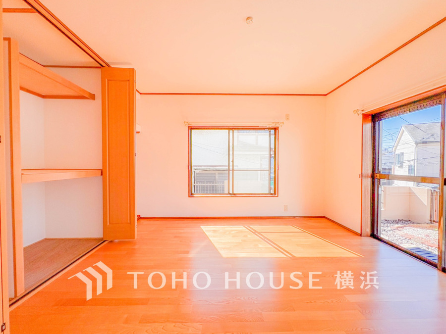 一日の中で多くの時間を過ごすことになる住まいだからこそ、いつも穏やかな空間であるように心掛けています。構成する建材などへの配慮が、住まう方の健康を守ります。