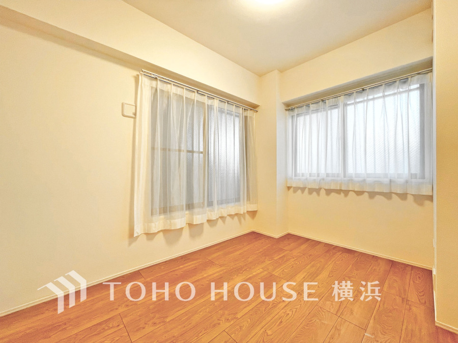 感性を育むプライベートルームはシンプルでスマートな空間。好みの空間で読書をしたり、音楽を聞いたりと一人の時間も充実したものにできます。