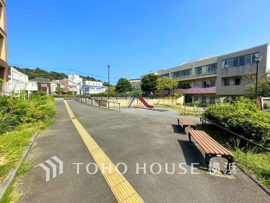 根岸馬場町公園…約30ｍ