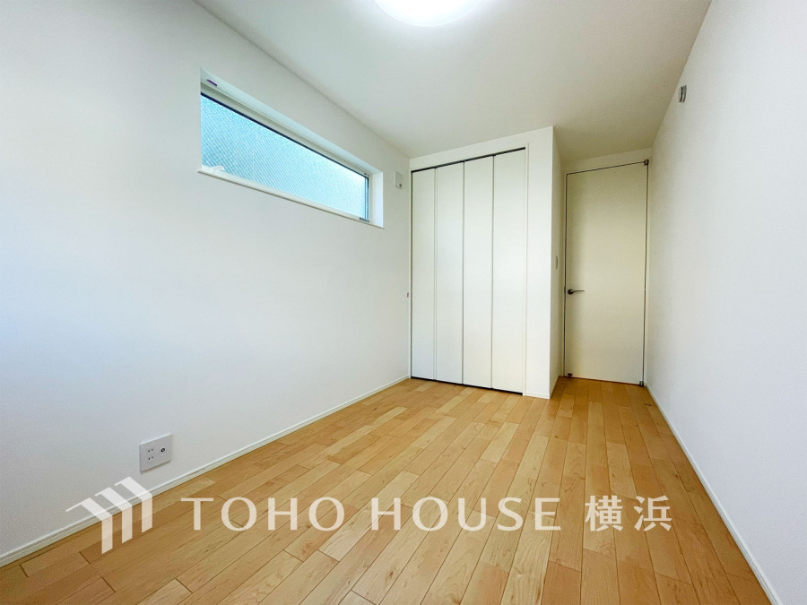 家族一人ひとりの大切なプライベート空間。趣味・感性で自由に演出できるよう、シンプルに仕上げた空間。暮らし心地を大きく左右する収納を、適材適所に配置し、使い勝手にも考慮しました。