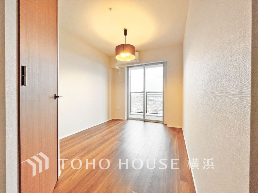 穏やかな寛ぎを届ける上質仕様のゆとりあるお部屋。自分時間を充実させながら心豊かにできるプライベート空間。