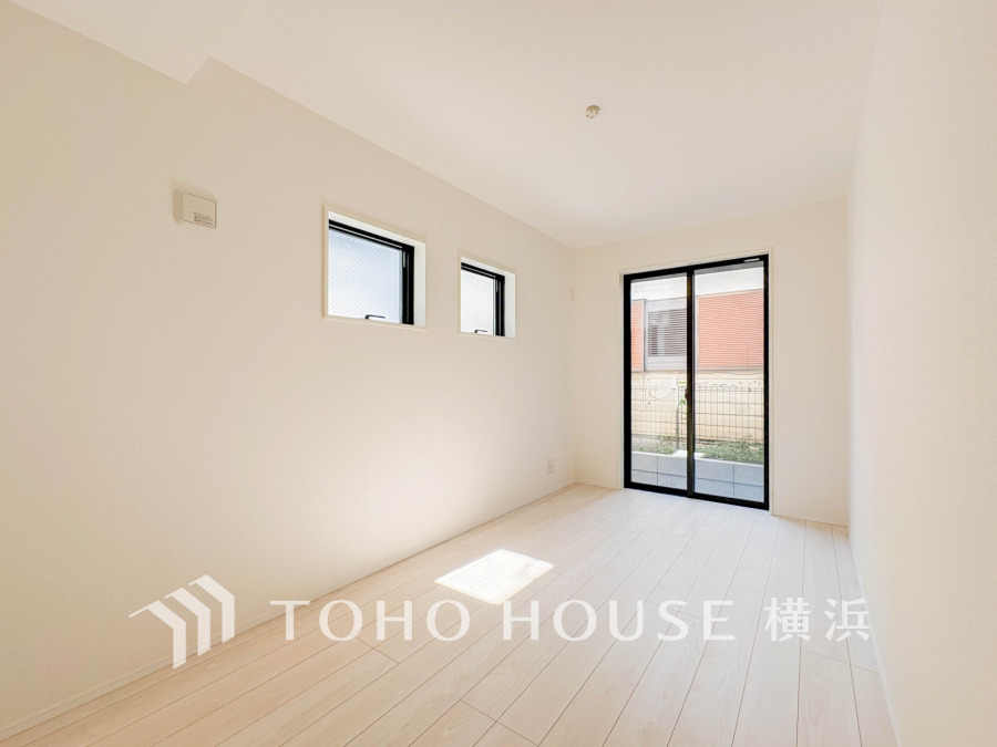 感性を育むプライベートルームはシンプルでスマートな空間。好みの空間で読書をしたり、音楽を聞いたりと一人の時間も充実したものにできます。