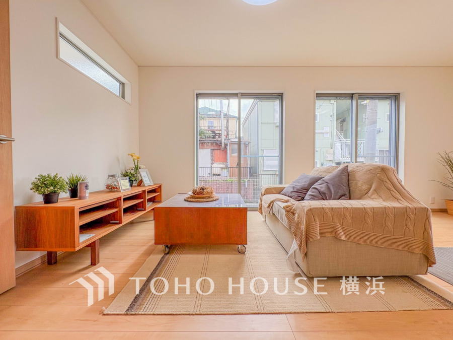 ご家族やお客様との時間など、多くの時を刻む空間。何気なく過ぎる時でさえも上質なひと時となる快適な空間を目指して。