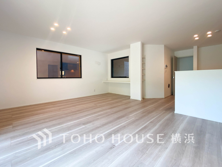 一日の中で多くの時間を過ごすことになる住まいだからこそ、いつも穏やかな空間であるように心掛けています。構成する建材などへの配慮が、住まう方の健康を守ります。