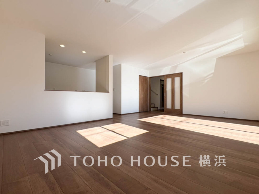 ご家族やお客様との時間など、多くの時を刻む空間。何気なく過ぎる時でさえも上質なひと時となる快適な空間を目指して。