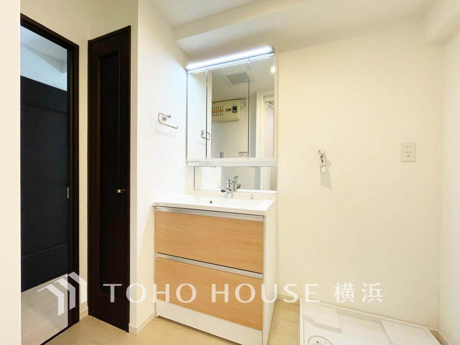 一日の始まりと終わりを心地よく演出してくれる、多彩な機能が備えられたパウダールーム。心地よいリフレッシュ空間です。