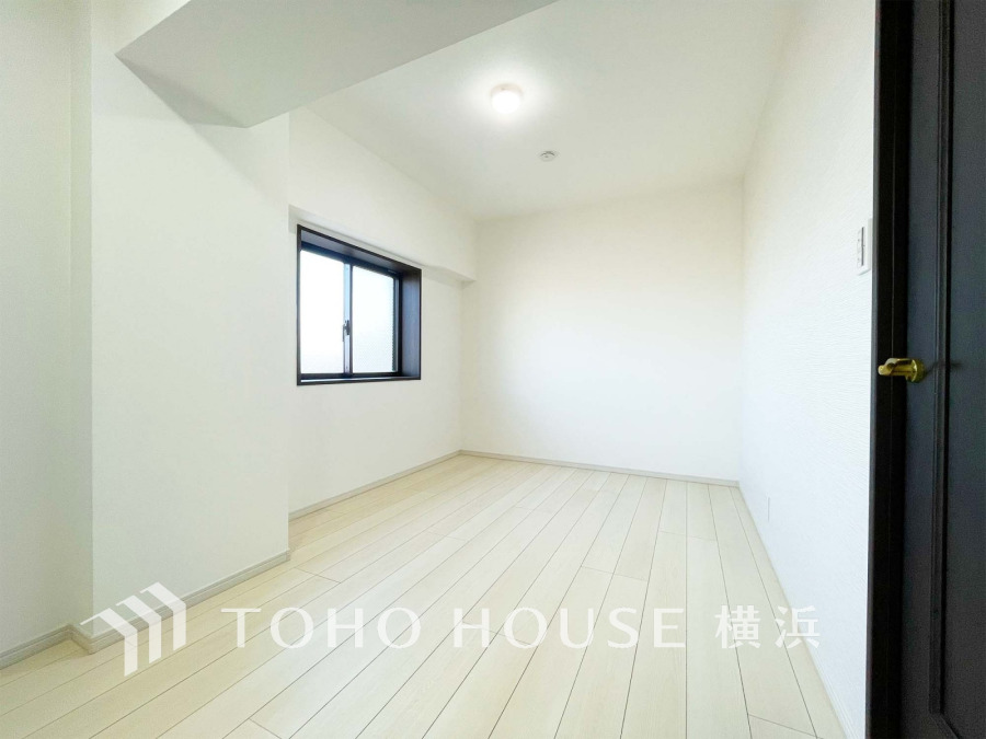 家族一人ひとりの大切なプライベート空間。趣味・感性で個性的に飾って頂けるようシンプルに仕上げてあります。自分時間を充実させながら心豊かなひとときを過ごすための大切な空間。