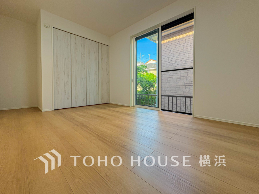 穏やかな寛ぎを届ける上質仕様のゆとりあるお部屋。自分時間を充実させながら心豊かにできるプライベート空間。