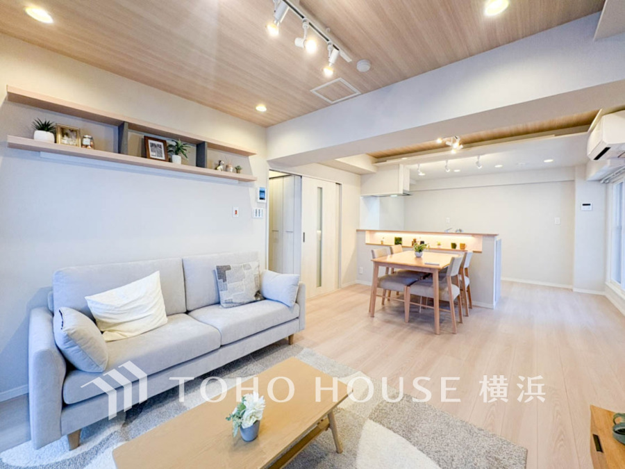 ご家族やお友達との時間など、多くの時を刻む空間。何気なく過ぎる時でさえも上質なひと時となる快適な空間を目指して。