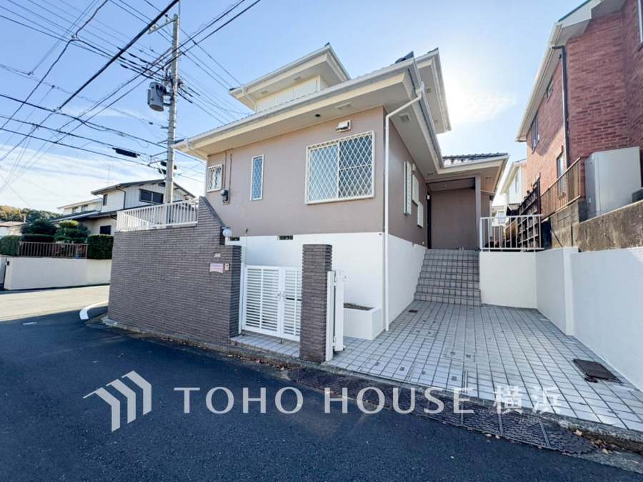 ここから始まる「日常」はご家族にとって大切で貴重な時間。少しでも豊かに、少しでも快適に。そんな想いから生まれた本邸宅は、これから先のお住まいをきっと支えてくれるはずです。。