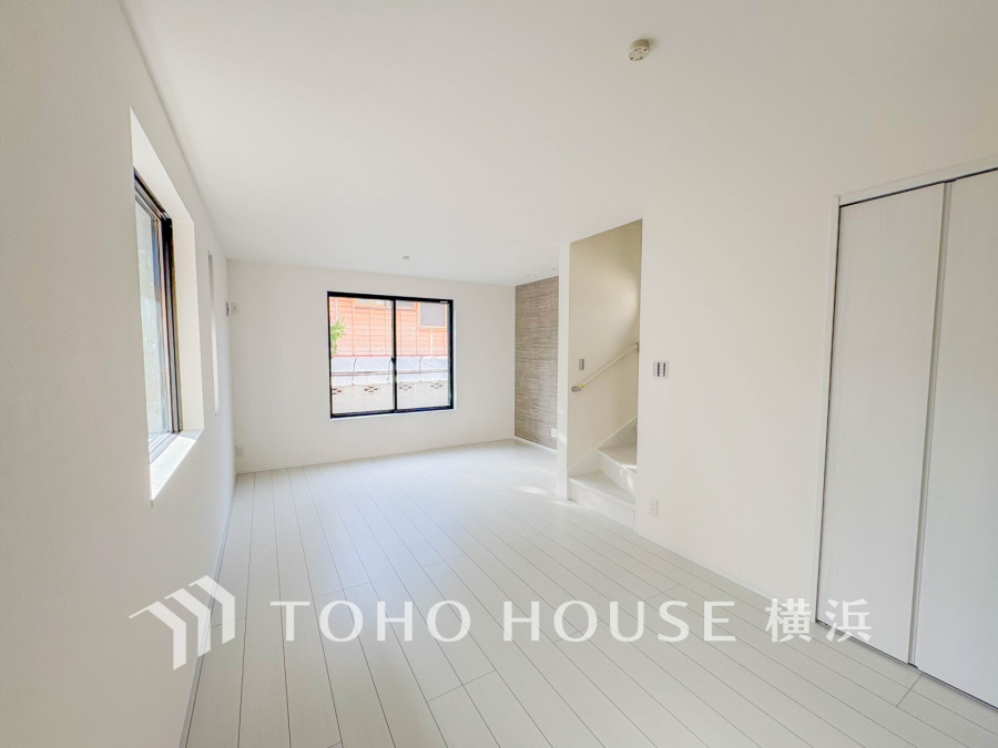 一日の中で多くの時間を過ごすことになる住まいだからこそ、いつも穏やかな空間であるように心掛けています。構成する建材などへの配慮が、住まう方の健康を守ります。