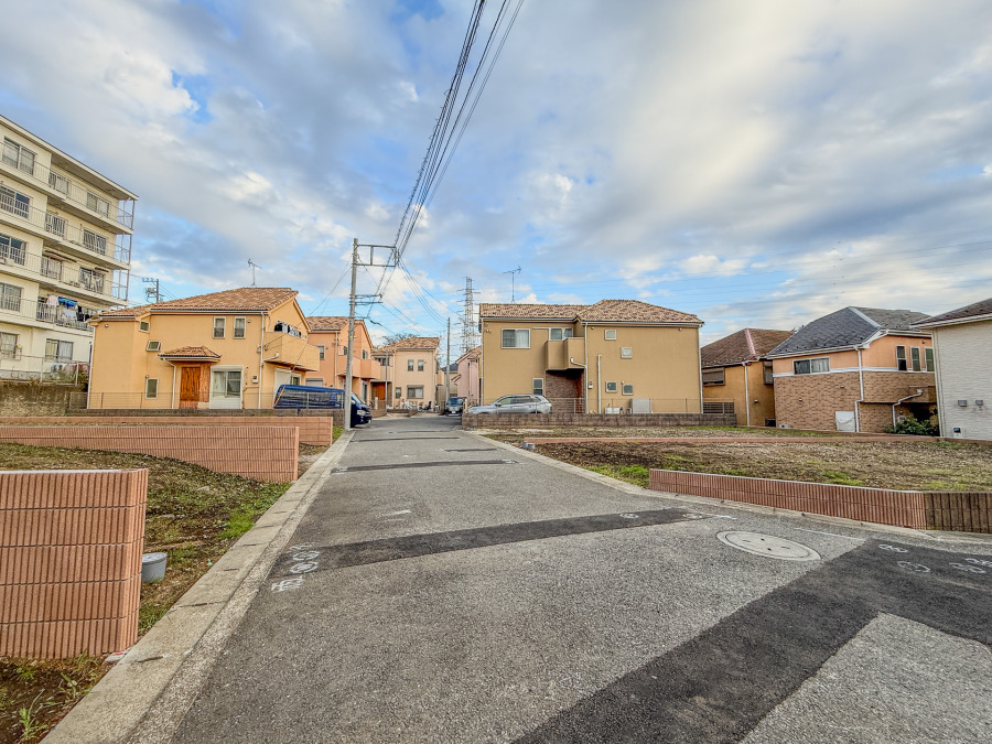 接道状況：東側 幅員約5.5ｍ 私道（私道持分あり）