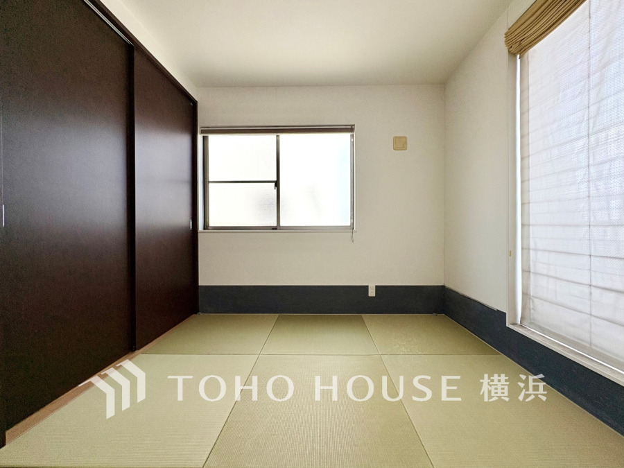 和室があることで落ち着きと癒しの空間が生まれます。来客時の客室としても利用できますし、お子様のプレイルームやお昼寝に最適なお部屋です。