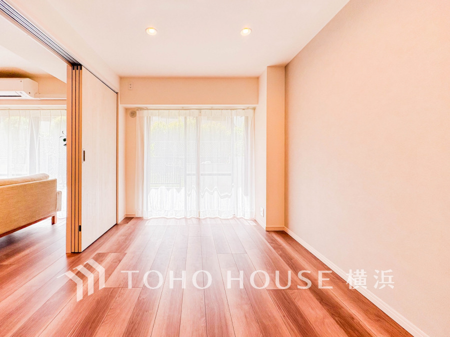 感性を育むプライベートルームはシンプルでスマートな空間。好みの空間で読書をしたり、音楽を聞いたりと一人の時間も充実したものにできます。