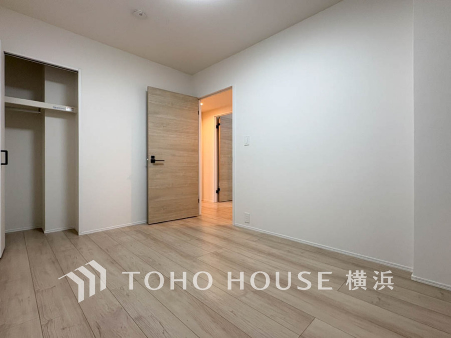 穏やかな寛ぎを届ける上質仕様のゆとりあるお部屋。自分時間を充実させながら心豊かにできるプライベート空間。