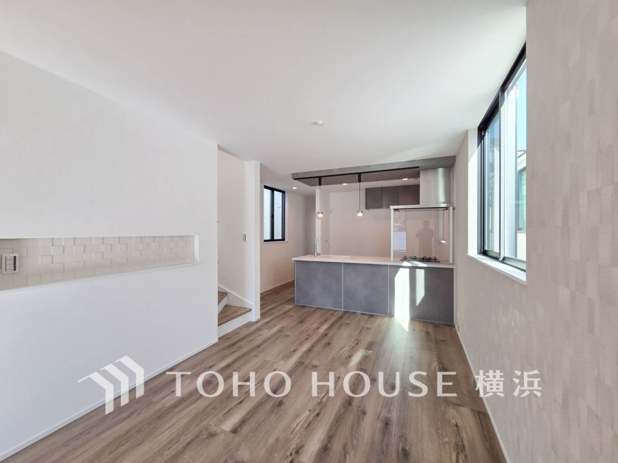 一日の中で多くの時間を過ごすことになる住まいだからこそ、いつも穏やかな空間であるように心掛けています。構成する建材などへの配慮が、住まう方の健康を守ります。