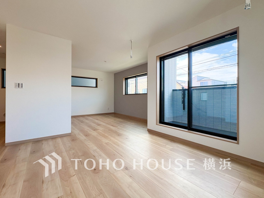 ご家族やお客様との時間など、多くの時を刻む空間。何気なく過ぎる時でさえも上質なひと時となる快適な空間を目指して。