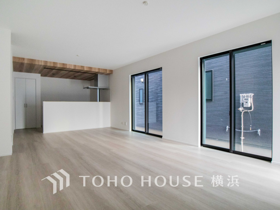 オープンでのびやかな空間を生み出す、こだわりの「広がり」と「ゆとり」。家族と過ごす時間を大切にした住空間♪