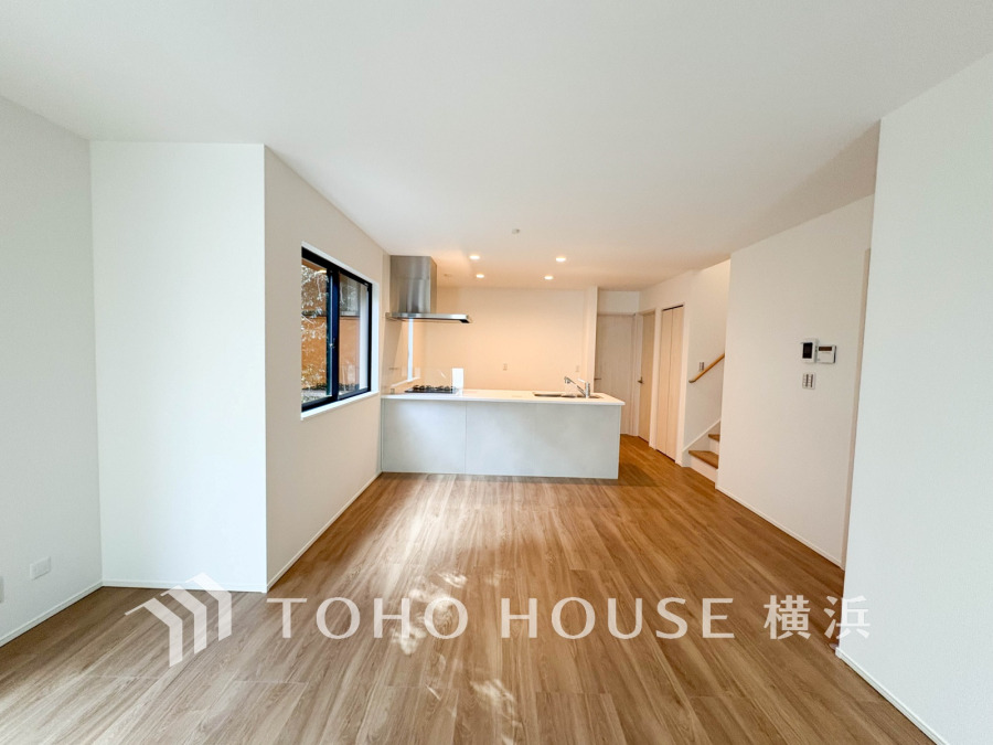 ご家族やお友達との時間など、多くの時を刻む空間。何気なく過ぎる時でさえも上質なひと時となる快適な空間を目指して。