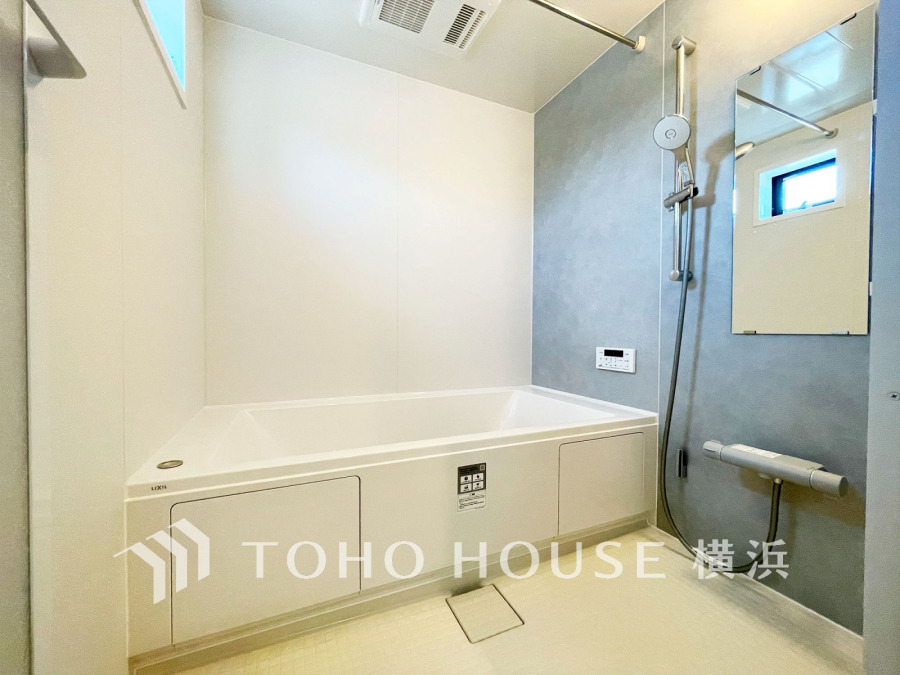 1日の疲れを取り心身を癒すことができる住まいの中のリラクゼーション空間、バスルーム。心からゆったりと寛いでいただけるよう、ゆとりのスペースを確保しています。