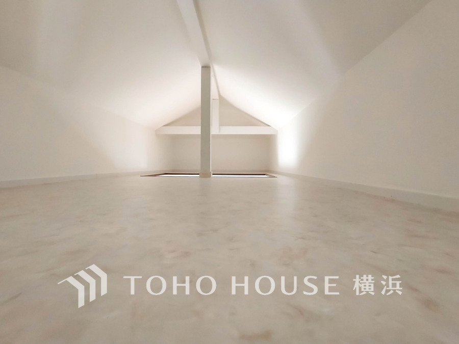 収納に便利な小屋裏収納スペース付きで暮らしにゆとりを。

