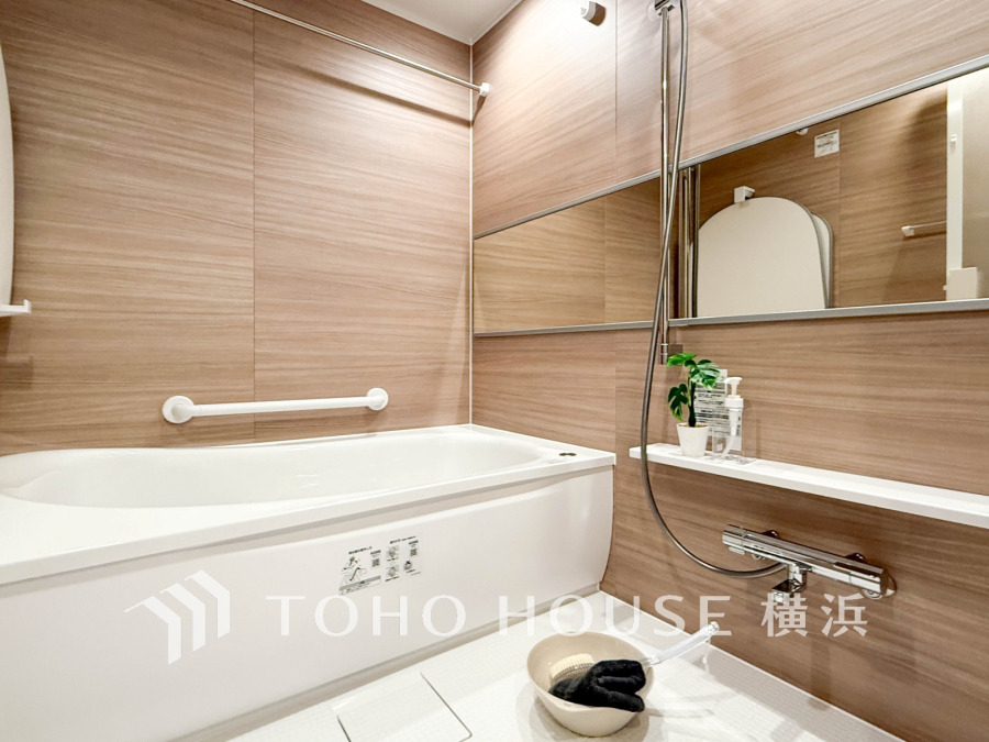 1日の疲れを取り心身を癒すことができる住まいの中のリラクゼーション空間、リラックスできるよう優しいカラーをチョイスしました。時を忘れるほどのんびりできる空間に。