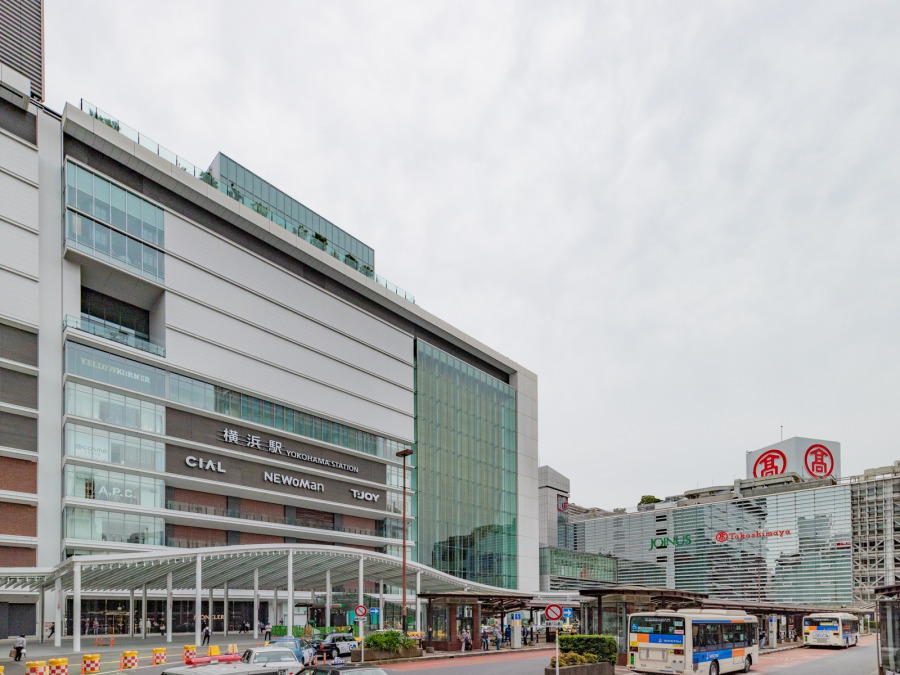 JR・私鉄各線「横浜」駅…約1440ｍ