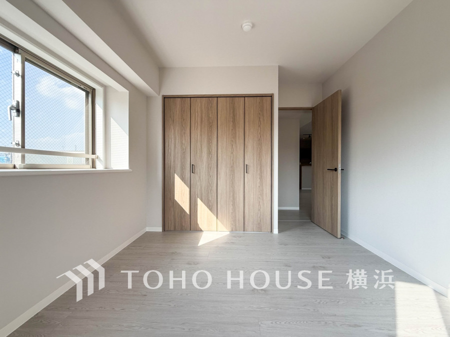 お客様の求める本当の“住み心地”とは何なのか。そのための一手間一工夫を惜しみません。街並みや周辺の環境に呼応しながら、美しく、そして毎日の暮らしを考慮した機能性の高い住まい。