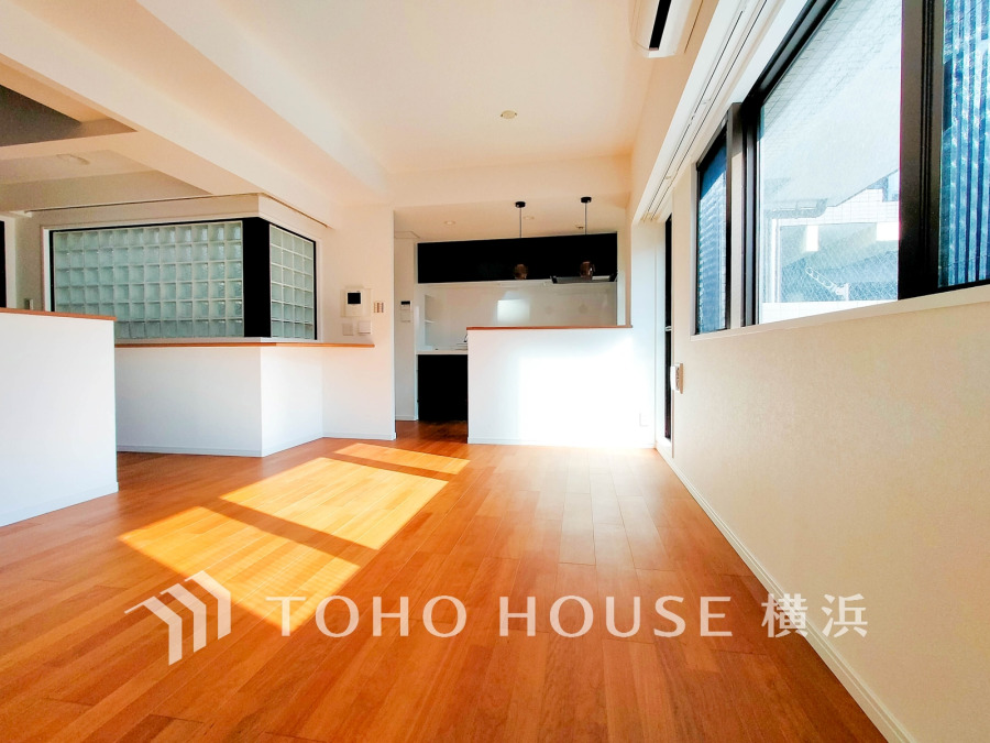 上質な時間を育む暮らしのメインステージ。寛ぎとコミュニケーションを育む居心地のよい場所。