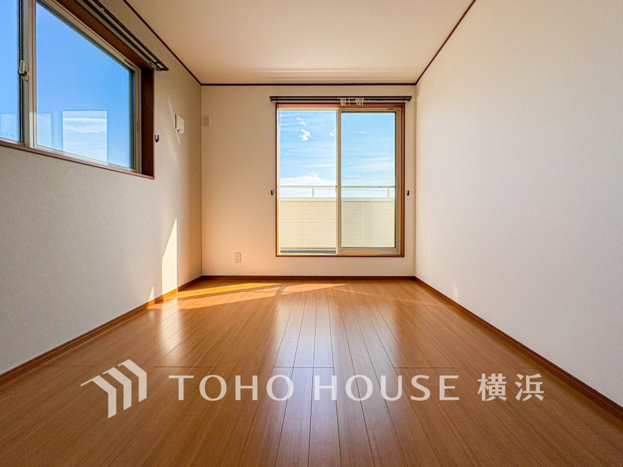 穏やかな寛ぎを届ける上質仕様のゆとりあるお部屋。自分時間を充実させながら心豊かにできるプライベート空間。