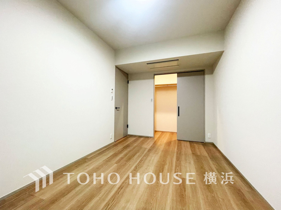 家族一人ひとりの大切なプライベート空間。趣味・感性で個性的に飾って頂けるようシンプルに仕上げてあります。自分時間を充実させながら心豊かなひとときを過ごすための大切な空間。