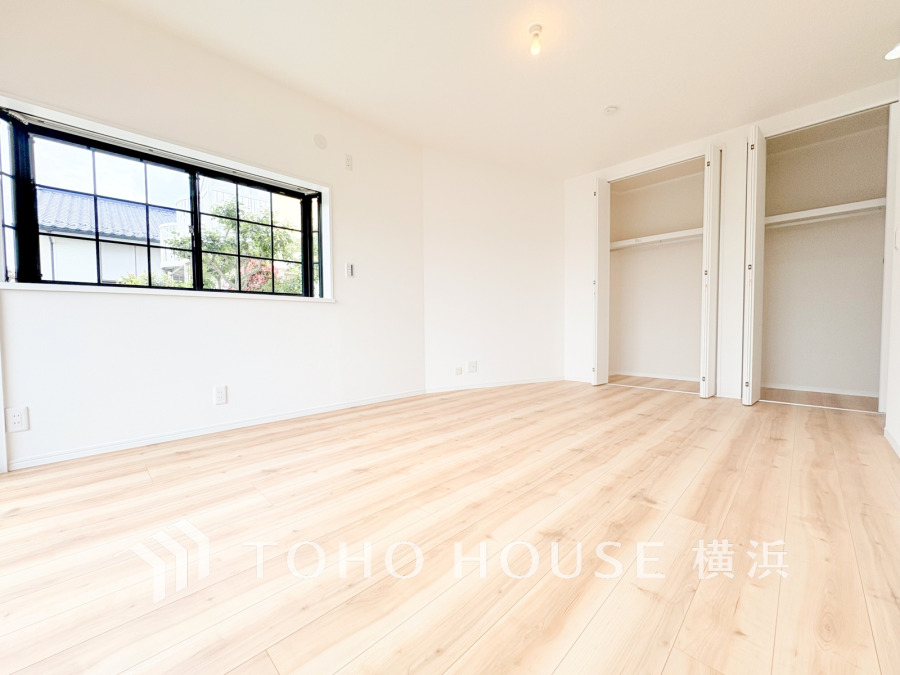 ゆとりと収納を確保した洋室。自分時間を充実させながら心豊かなひとときを過ごすための大切な空間です。
