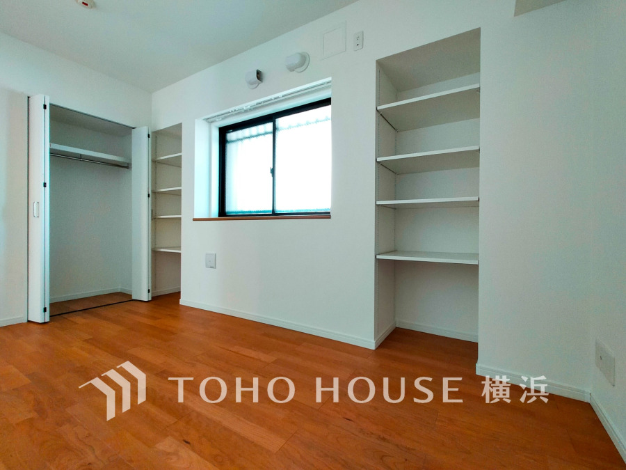 ゆとりと収納を確保した洋室。自分時間を充実させながら心豊かなひとときを過ごすための大切な空間です。