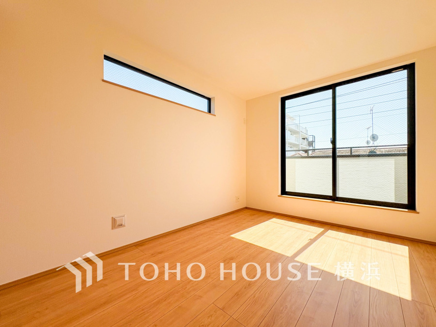 感性を育むプライベートルームはシンプルでスマートな空間。好みの空間で読書をしたり、音楽を聞いたりと一人の時間も充実したものにできます。