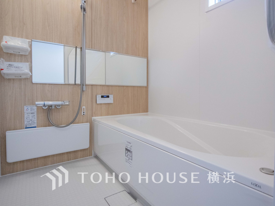 1日の疲れを取り心身を癒すことができる住まいの中のリラクゼーション空間、バスルーム。心からゆったりと寛いでいただけるよう、ゆとりのスペースを確保してます。