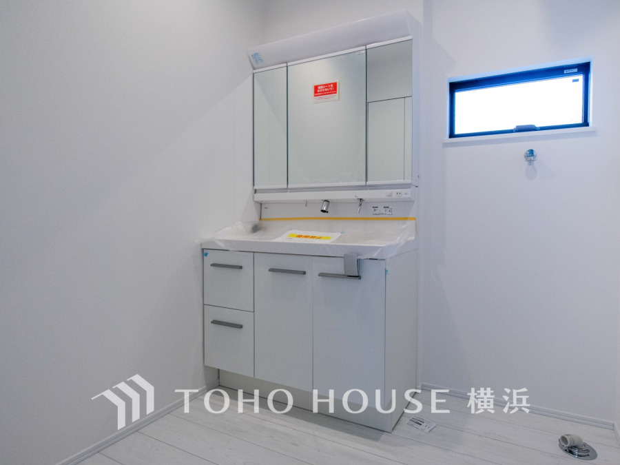 一日の始まりと終わりを心地よく演出してくれる、多彩な機能が備えられたパウダールーム。心地よいリフレッシュ空間です。