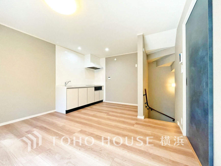 ご家族やお友達との時間など、多くの時を刻む空間。何気なく過ぎる時でさえも上質なひと時となる快適な空間を目指して。