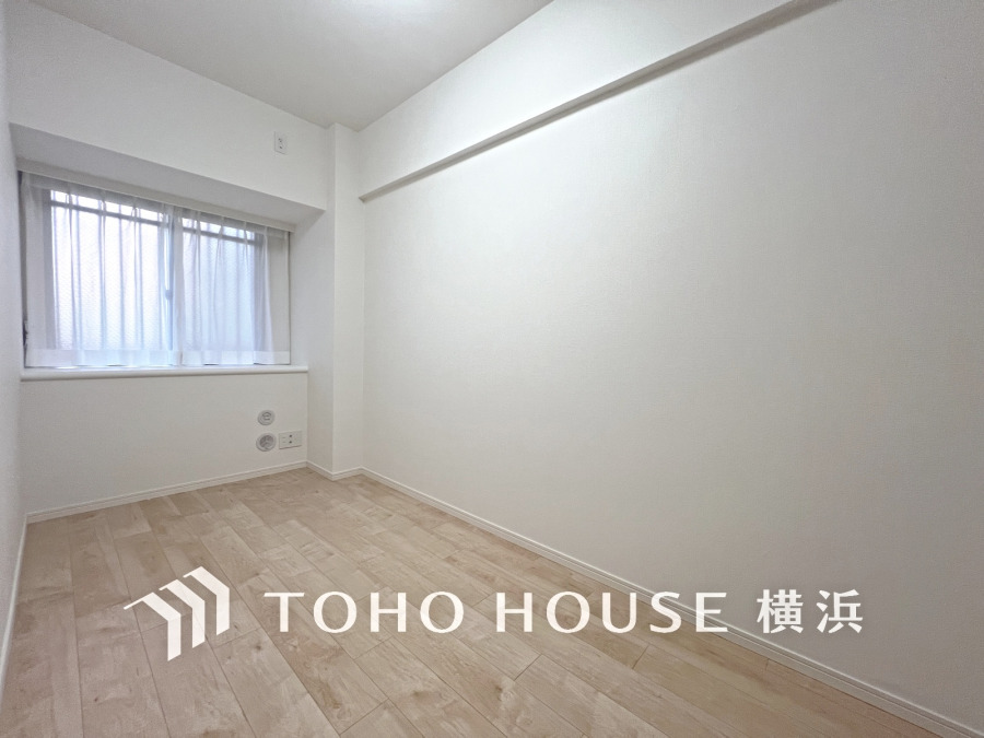 穏やかな風と陽光を導き、プライバシーに配慮された設計プランを採用し、居住性を一段と心地よいものにしています。明るく開放的な空間を演出しております。
