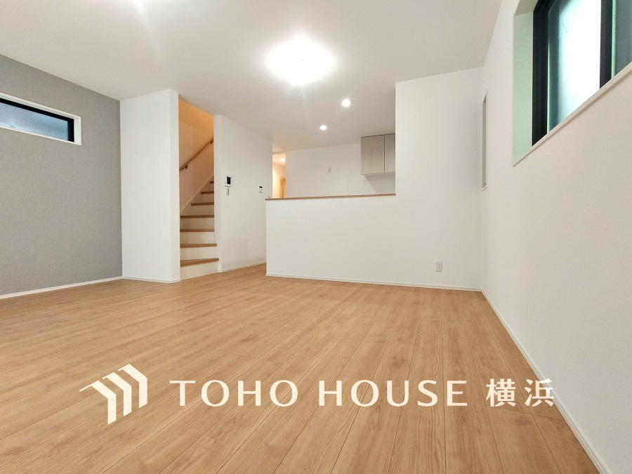ご家族やお友達との時間など、多くの時を刻む空間。何気なく過ぎる時でさえも上質なひと時となる快適な空間を目指して。