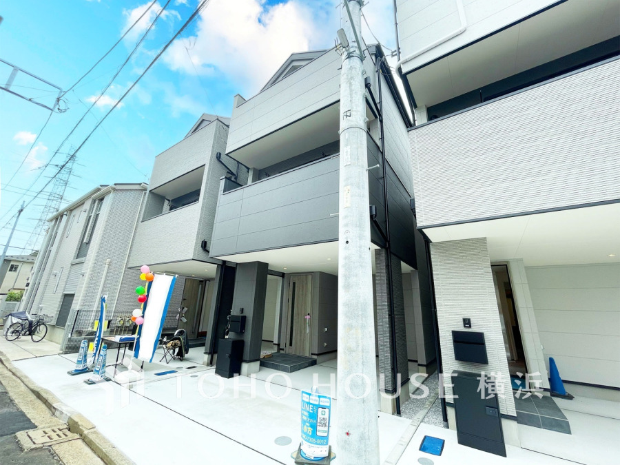 時間のゆとりと空間、爽やかな陽光がもたらす光と風を贅沢なまでに感じる暮らしが始まります。
