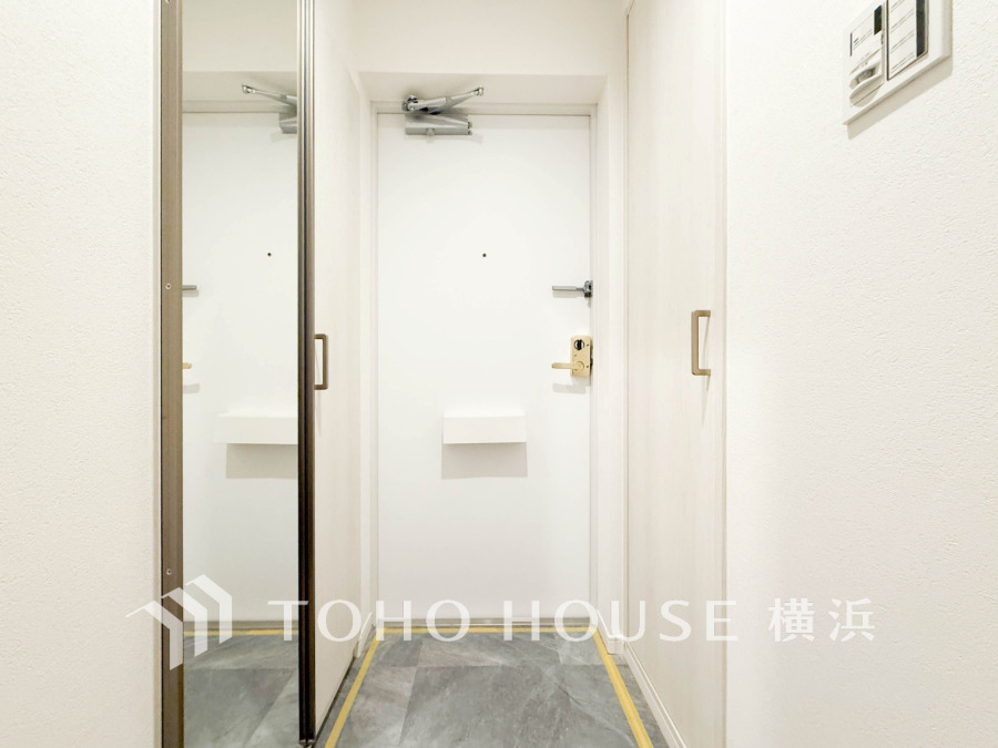 居住者の帰り、訪れる方を優しく迎え、やすらぎに満ちた生活空間を予感させる。健やかな暮らしを楽しめそう。