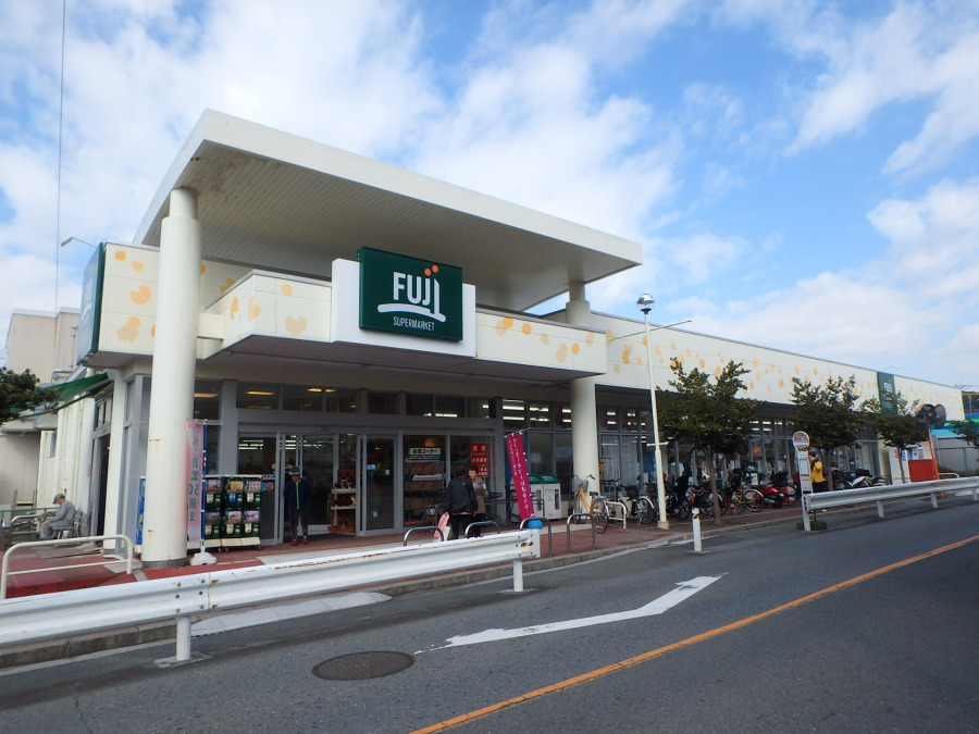 Fuji馬場店まで　約1000ｍ